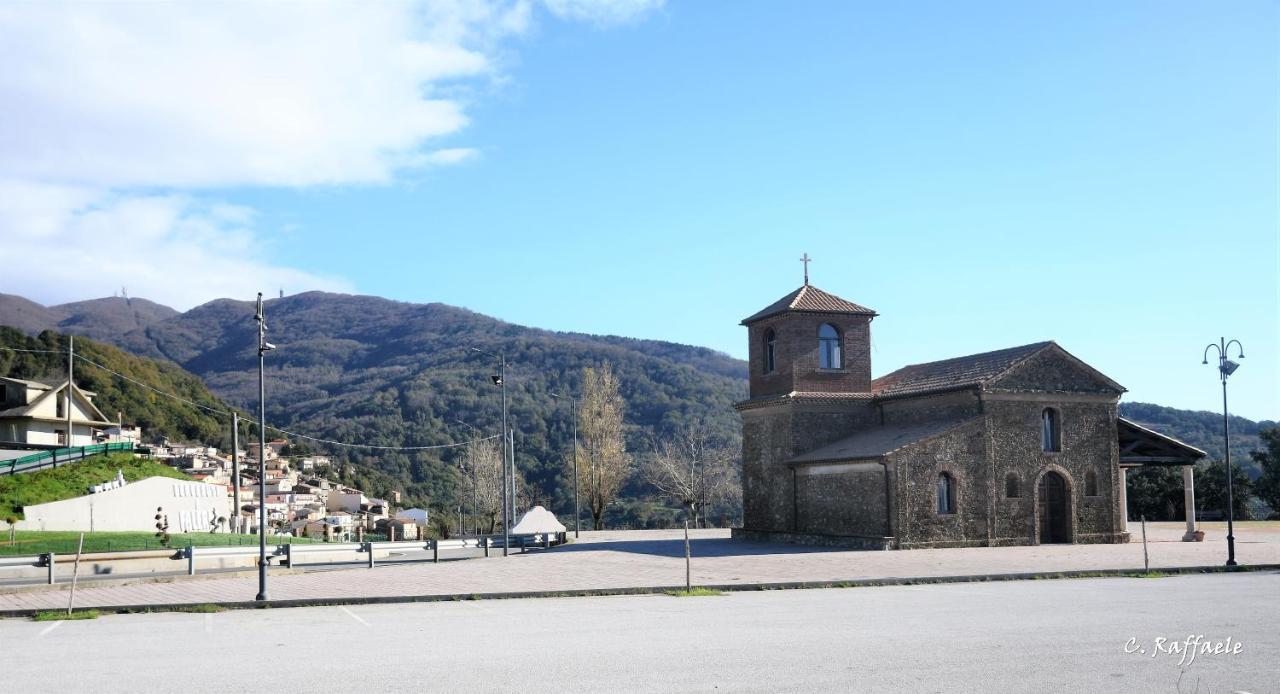 Vila Borghi Vivi Falerna Exteriér fotografie